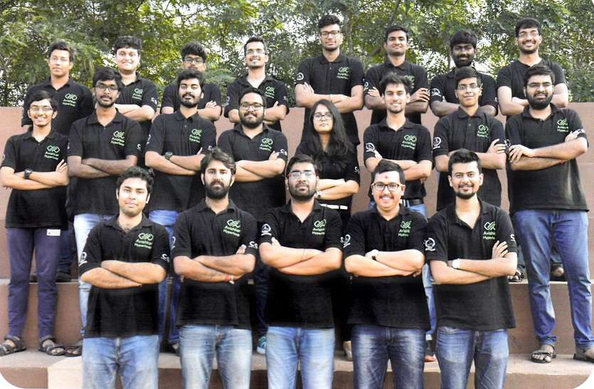 IIT,Competition,team,International,Hyperloop,Madras,pod, अंतरराष्ट्रीय हाइपरलूप पोड प्रतियोगिता में आईआईटी मद्रास की टीम