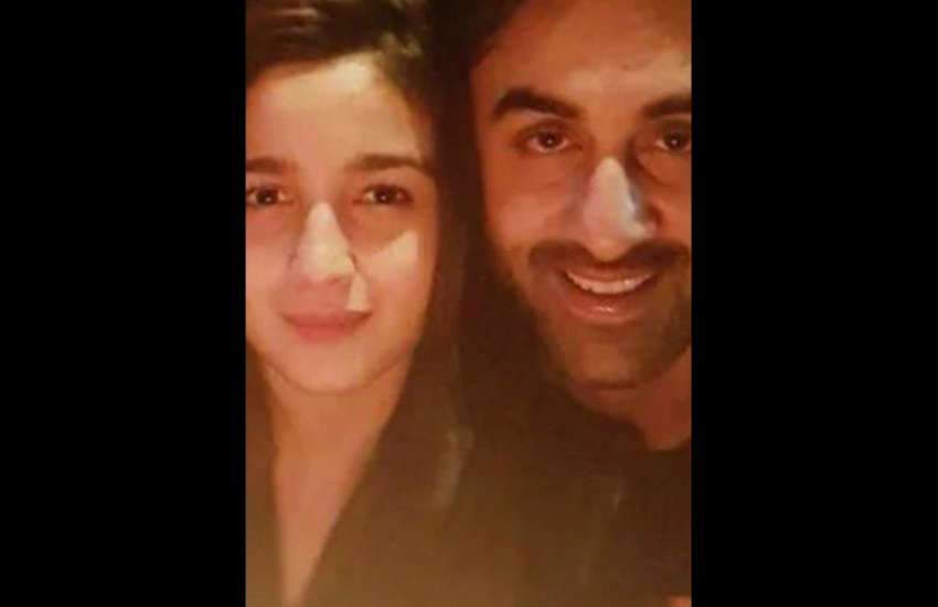 ranbir-kapoor-late-night-at-alia-bhatt-house-wish-happy-birthday