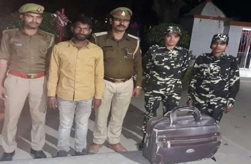 bahraich भारत-नेपाल सीमा पर एक करोड़ की अमेरिकी करंसी जब्त, दुबई ले जाकर खरीदना था सोना