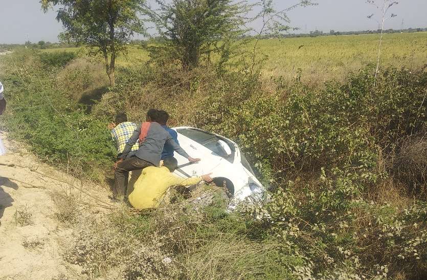 baran कार पलटी, बाल-बाल बचा परिवार