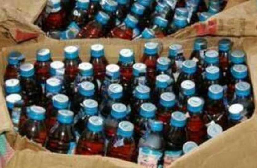 Alcohol before being polled in the villages before election चुनाव से पहले गांवों में खपाई जा रही शराब