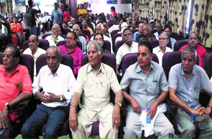 अच्छे दिन आए, अब राष्ट्रवाद के मुद्दे पर पार्टी लड़ेगी लोकसभा का चुनाव, पूर्व मंत्री प्रेमप्रकाश पांडे ने ये भी कहा...
