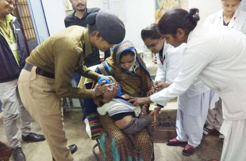Measles Rubella vaccinated Katni district got 5th position in state मीजल्स रूबेला टीकाकण में जिले ने किया ये कमाल, मिला विशेष सम्मान