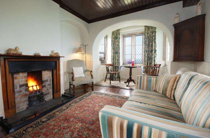 daydon castle sitting corner