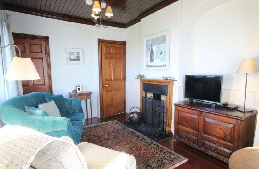drawing room in daydon castle
