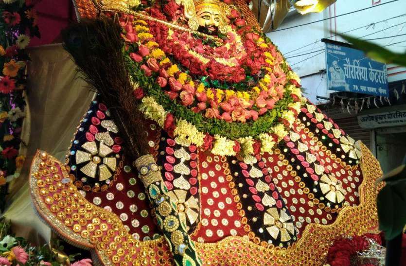 patrika VIDEO: जगन्नाथपुरी की तर्ज पर श्रद्धालुओं ने खींचा हाथों से खाटू श्याम का रथ