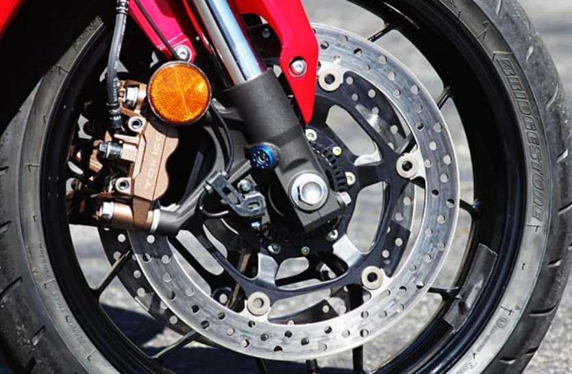 abs bikes बगैर ABS की बाइक चलाने से होते हैं ये नुकसान, हो सकता है एक्सीडेंट