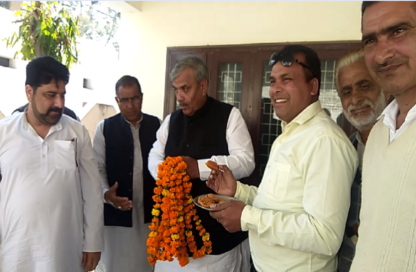 congress leader इस नेता ने दिया बड़ा बयान, बोले-देश का बंटवारा रोकने के लिए कांग्रेस को दें वोट, तिलिमला सकती है भाजपा