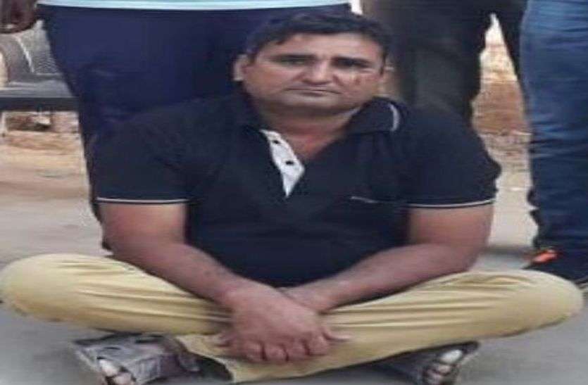 Five years old wanted smuggler arrested in Lohawat गुजरात पुलिस का पांच साल से वांछित तस्कर लोहावट में गिरफ्तार