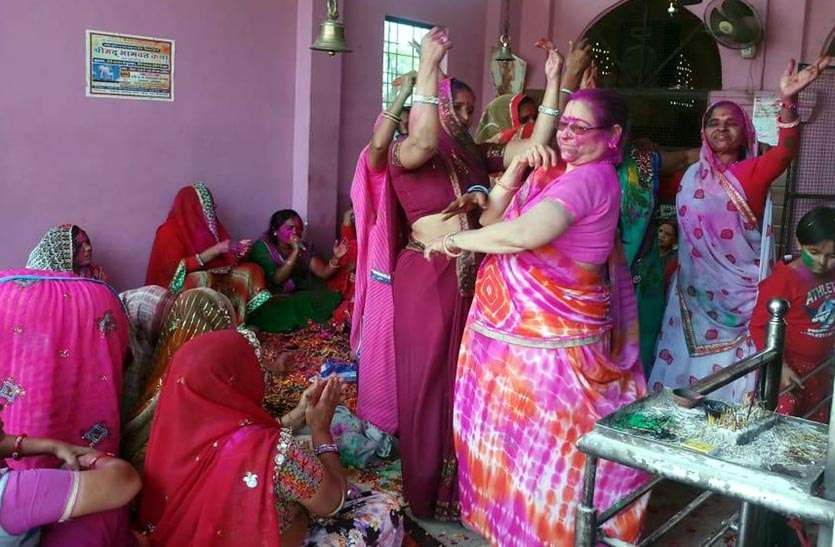 Holi ray russia फागोत्सव : चंग बाज्यों रे सांवरिया थारा मन्दिर में...