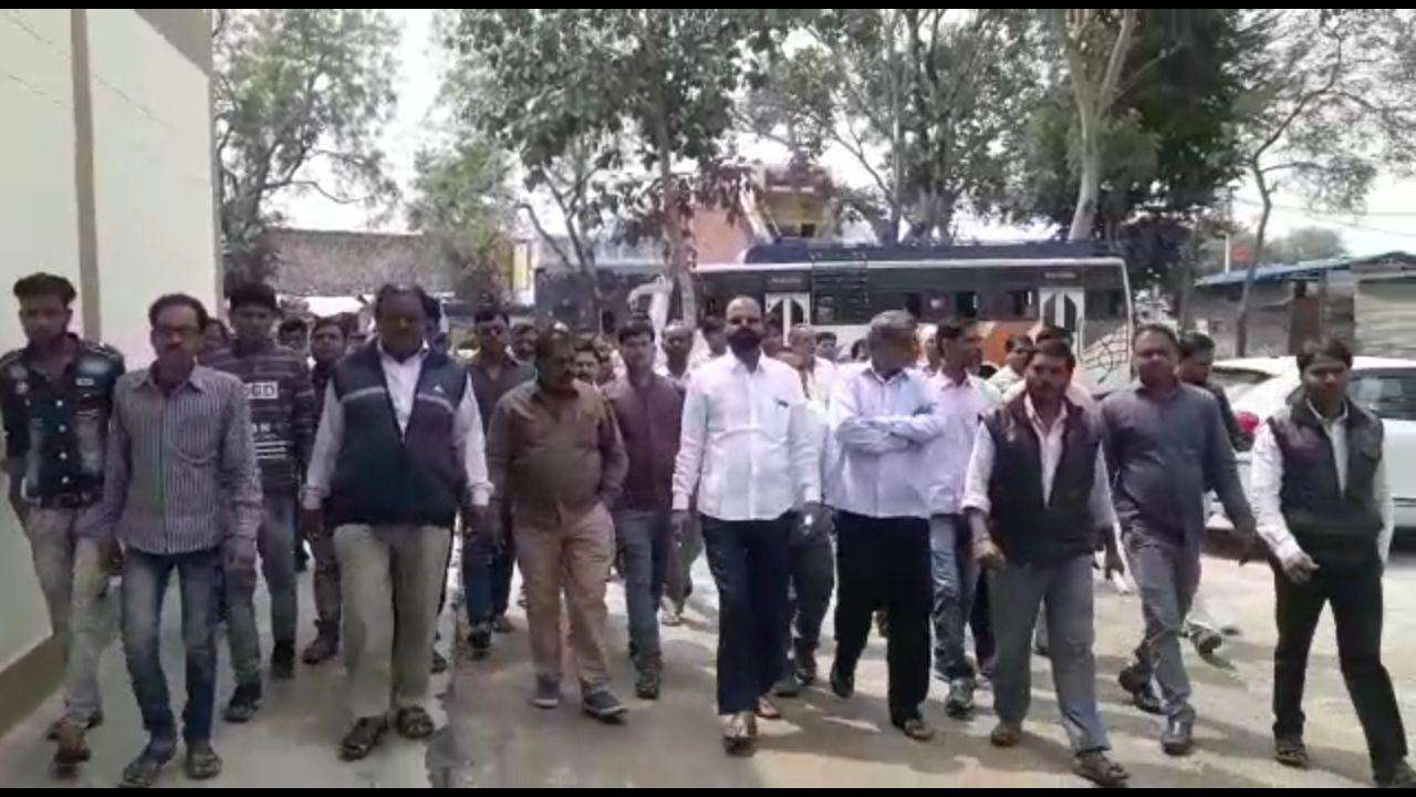 Damoh Murder Case : BSP विधायक पति,देवर,भाई सहित अन्य का पता बताने वालों को पुलिस देगी ईनाम