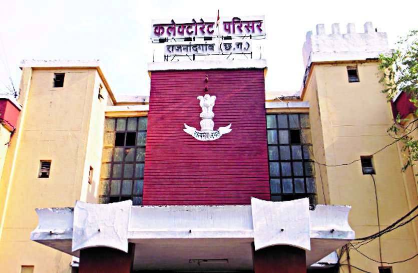 patrika लोकसभा चुनाव, साहब पहले विधानसभा चुनाव ड्यूटी का भुगतान तो करा दीजिए, प्रशिक्षण में दिखी अधिकारी, कर्मचारियों की पीड़ा