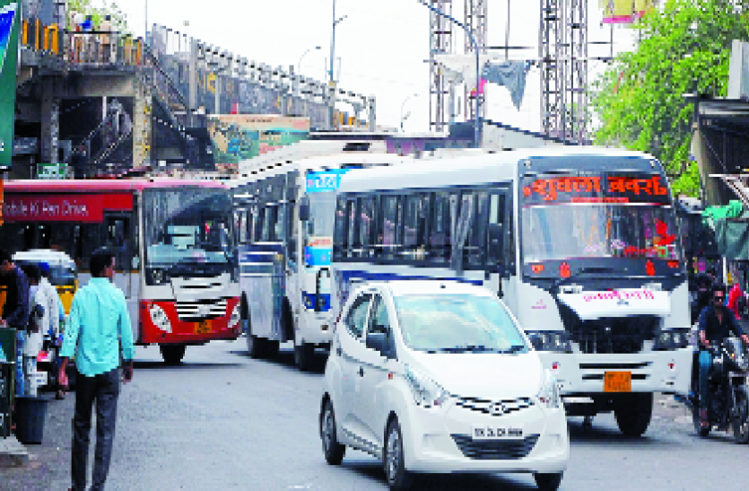 indore सरवटे की अचानक शिफ्टिंग से भडक़े बस मालिक