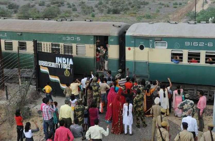 Pak resident caught with fake currency in Thar Express थार एक्सप्रेस से पाकिस्तान ले जाए जा रहे थे 94000 के नकली नोट, मुनाबाव में सीमा शुल्क ने पकड़ा