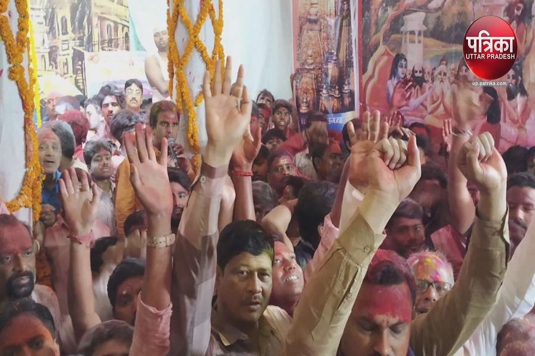 भक्तों का सैलाब