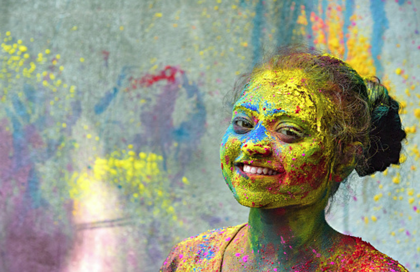 colors of mood तन ही नहीं आपका मन भी रंगते हैं रंग