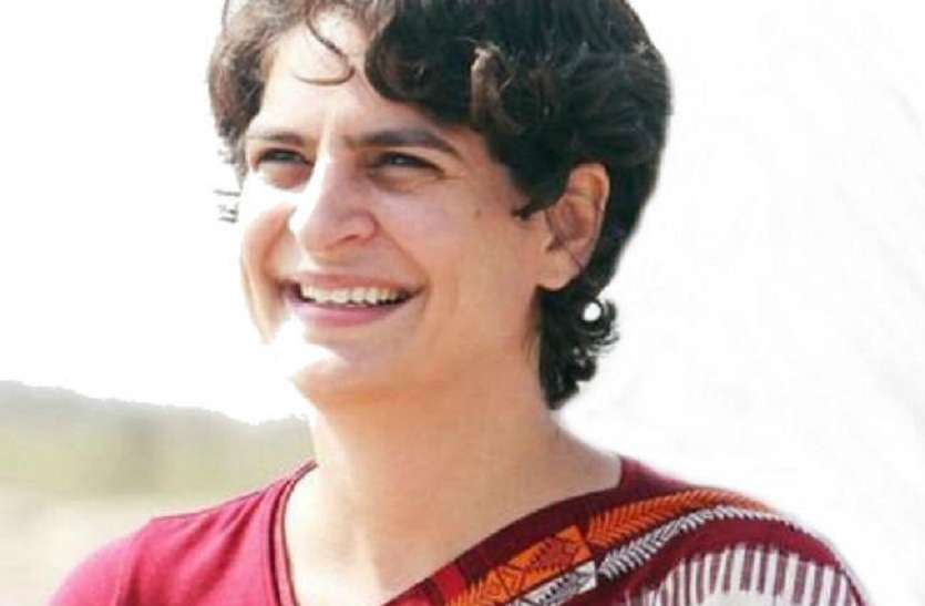 Priyanka Gandhi Vadra wishes Holi to this shayari massage Holi 2019 : कांग्रेस महासचिव प्रियंका गांधी ने कुछ खास अंदाज में दी होली की शुभकामनाएं, जानिए क्या है नया तरीका
