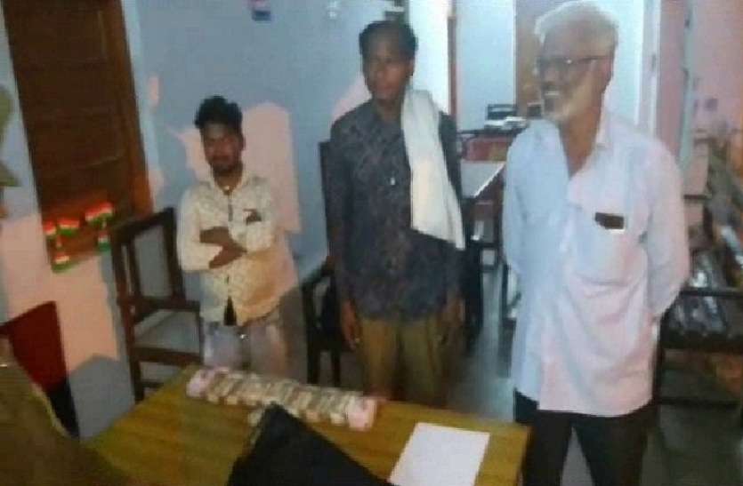 Kotwali Police Raid Hotel Guest house and Lodge शहर के सभी होटल, गेस्ट हाउस, लॉज पर पुलिस का छापा, जानें कितने रुपए हुए बरामद