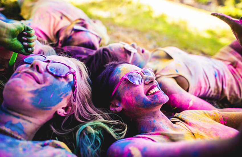 happy holi खुलकर खेलें हाेली, लेकिन इन बाताें का रखें ध्यान
