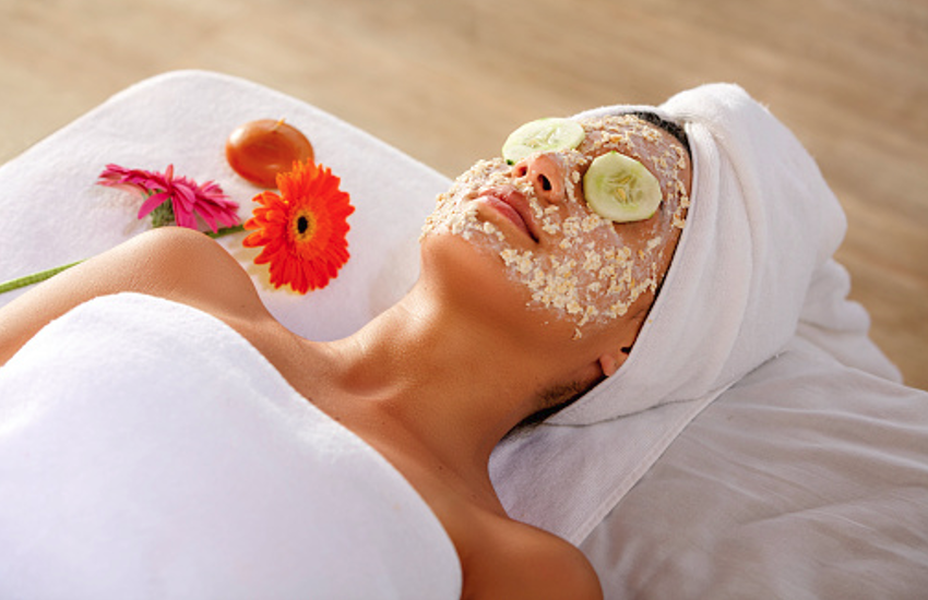 oatmeal face mask ओटमील से चमकाए त्वचा, झुर्रियां करें दूर