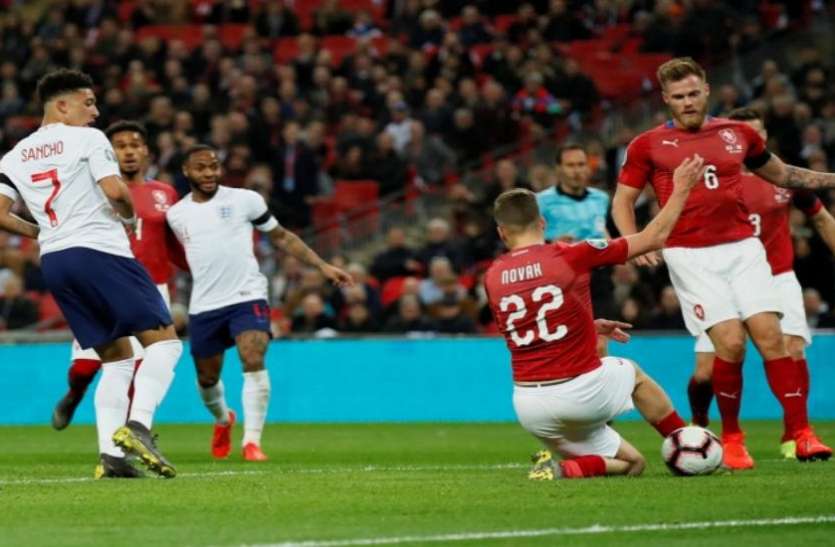 football 2020 यूईएफए यूरो क्वालीफायर्स: स्टर्लिग की हैट्रिक से जीता इंग्लैंड, चेक गणराज्य को 5-0 से दी करारी शिकस्त