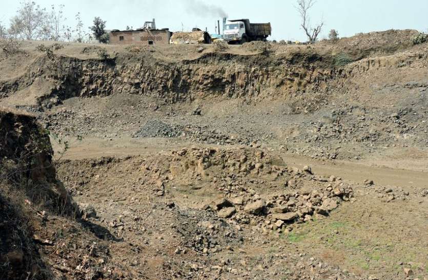 Bypassing rules, dug mountains नियम दरकिनार, खोद दिए पहाड़
