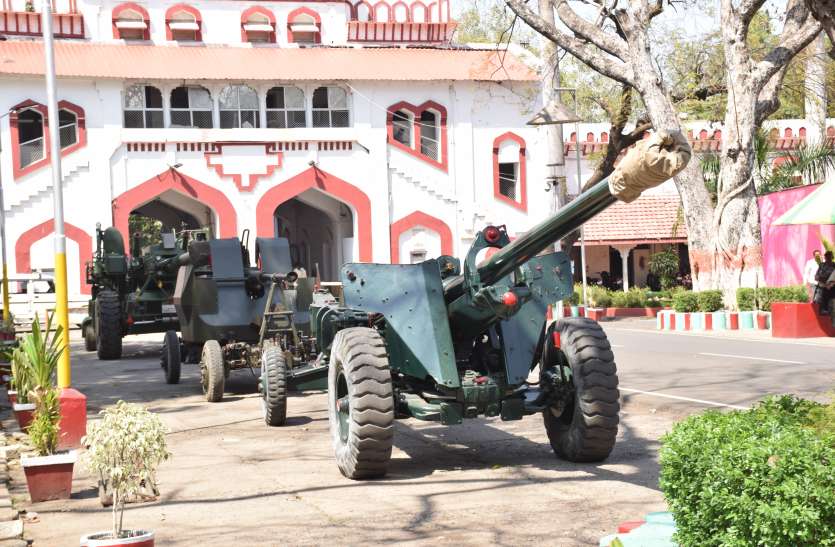 these gun of jabalpur perform in foreign जबलपुर की यह तोप विदेशों में गरजेंगी