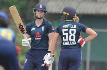 Women cricket: Shrilankan tean beaten by English team by 8 wicket महिला क्रिकेट : इंग्लैंड ने श्रीलंका को 8 विकेट से करारी शिकस्त दी