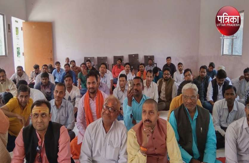 Workshop of UP Nota Campaign बनारस से उठी सवर्ण आयोग के गठन और 13 पॉइंट रोस्टर बहाली की मांग, चेताया नहीं बनी बात तो चुनाव में दिखाएंगे ताकत