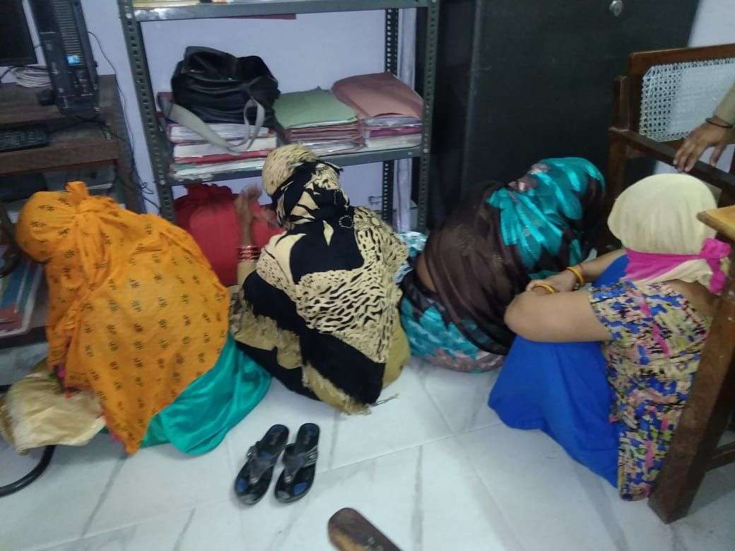 Sex Racket Busted In Raipur