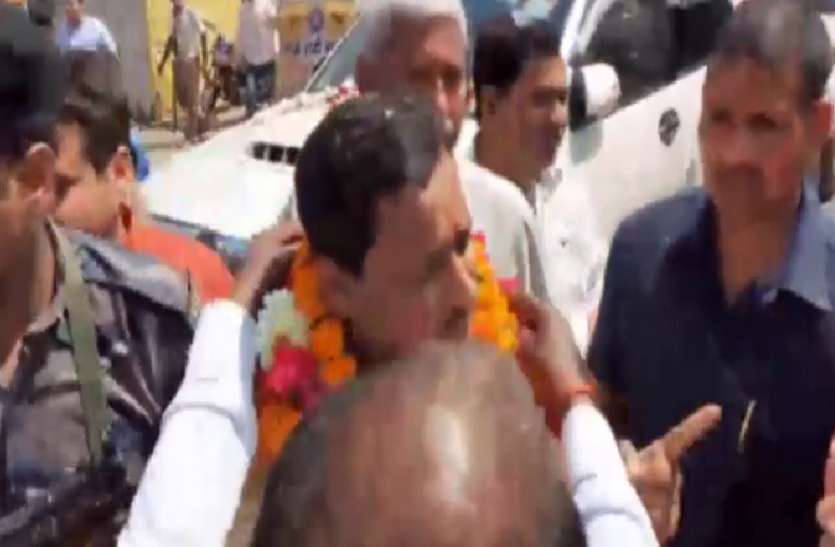 lucknow भाजपाई पर उंगुली उठाने वालों की उंगुली तोड़ी जायेगी : भाजपा उम्मीदवार
