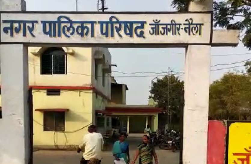 31 मार्च तक नहीं भरा मकान टैक्स तो 1000 रुपए लगेगा जुर्माना, 6.25 प्रतिशत सरचार्ज अलग से 31 मार्च तक नहीं भरा मकान टैक्स तो 1000 रुपए लगेगा जुर्माना, 6.25 प्रतिशत सरचार्ज अलग से