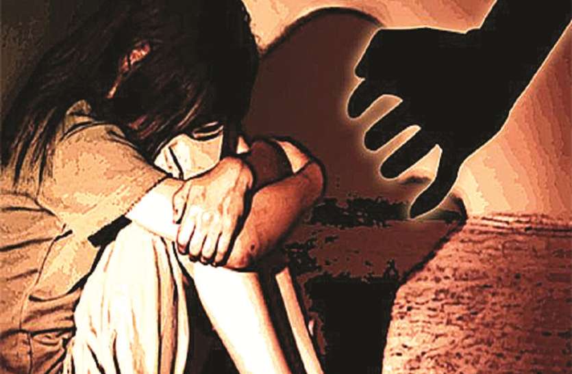 मासूम के साथ दुष्कर्म, आरोपी को पुलिस ने किया गिरफ्तार मासूम के साथ दुष्कर्म, आरोपी को पुलिस ने किया गिरफ्तार