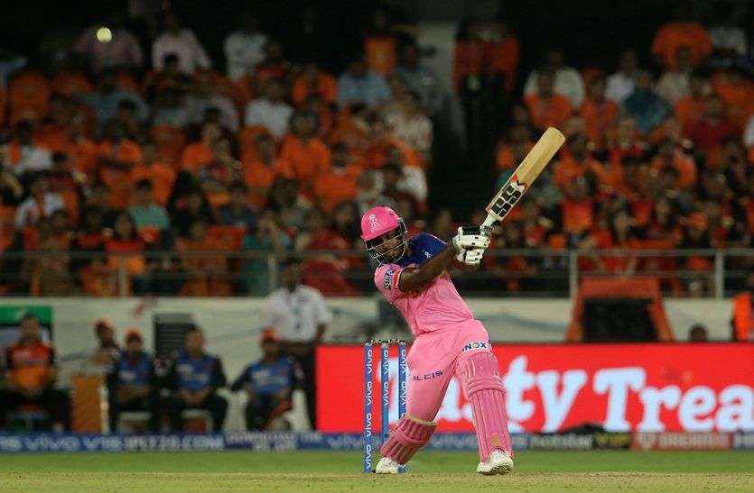 IPL SRH vs RR : संजू के शतक पर फिरा पानी, राशिद ने गेंदबाजी-बल्लेबाजी में हाथ दिखा हैदराबाद को जिताया