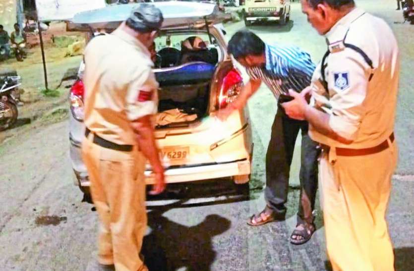 Cautious police बिना जांच पड़ताल के एक भी वाहन नहीं गुजर पाएंगे सीमा से