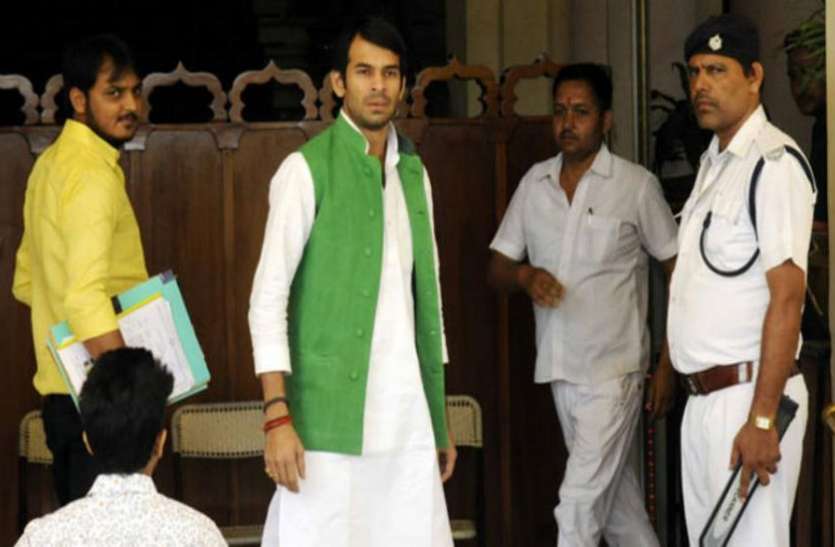 tej pratap लालू परिवार में सियासी 'महाभारत', लोकसभा के 'कुरुक्षेत्र' में ससुर के खिलाफ निर्दलीय लड़ सकते हैं तेज प्रताप