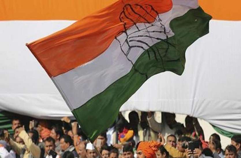 Congress strategy in up for lok sabha election 2019 कांग्रेस की रणनीति : यूपी में रैली की अपेक्षा रोड शो ज्यादा