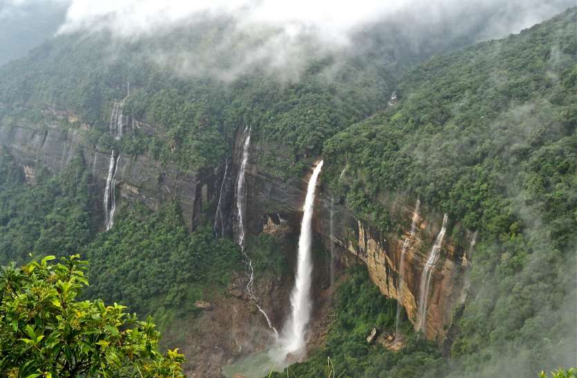 mountain पहाड़ों पर बरसते कहर को रोकेगा सिर्फ एक पत्थर, वैज्ञानिकों ने निकाला ऐसा अनोखा तरीका
