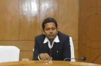 DM pulkit khare did Shilanyas डीएम पुलकित खरे ने किया शिलान्यास, कहा- पौराणिक एवं प्रकृतिक महत्व का यह स्थल