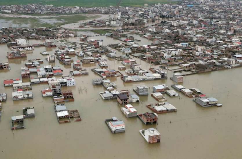 flood ईरान में बाढ़ का कहर, खाली कराए गए 70 से अधिक गांव