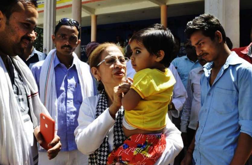 पूर्व सांसद अन्नू टंडन पूर्व सांसद अन्नू टंडन का बाहरी प्रत्याशियों पर कड़ा प्रहार, लगाए गंभीर आरोप