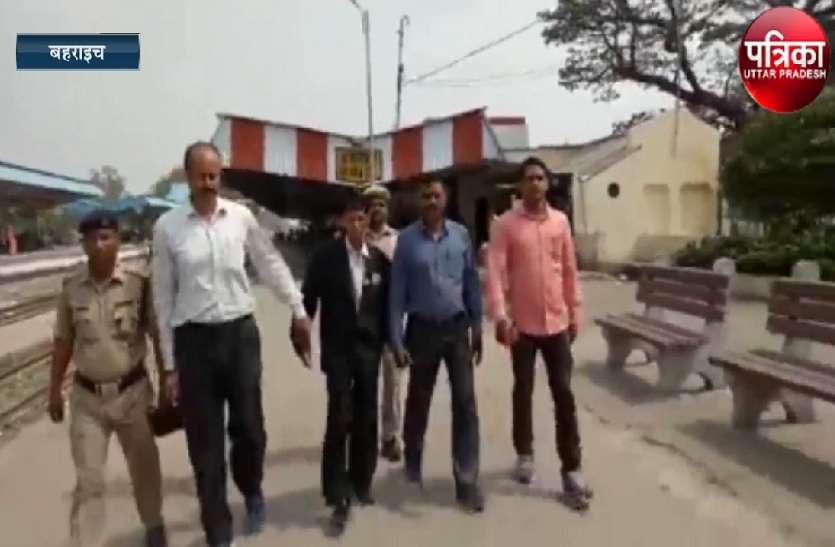 Indian railway police arrested fake TTE in train ticket checking फर्जी टीटी ट्रेनों में टिकट चेकिंग के नाम पर यात्रियों से कर रहा था अवैध वसूली, पुलिस ने किया अरेस्ट