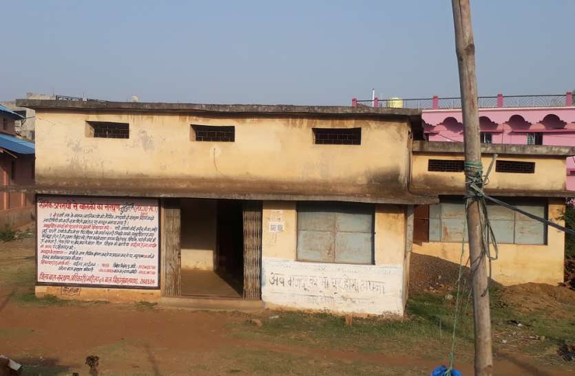 kabza सार्वजनिक मंगल भवनो पर जनपद का कब्जा