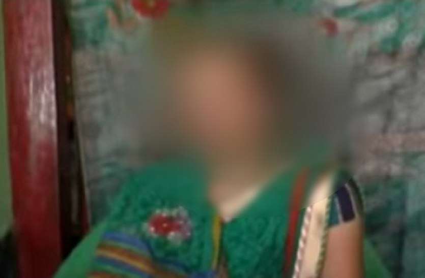 woman rape तीन युवकों ने महिला से दुष्कर्म कर वीडियो की वायरल