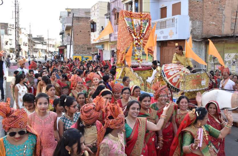 patrika निकला चल समारोह, समाज की प्रतिभाओं का हुआ सम्मान