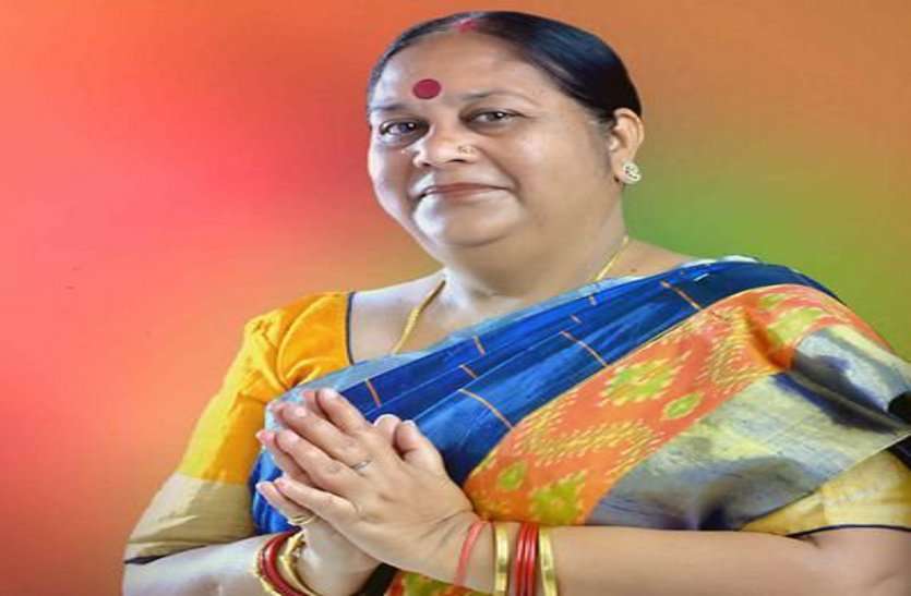 pratima chandrakar जातिगत समीकरण साधने के लिए कांग्रेस ने प्रतिमा चंद्राकर पर लगाया दांव