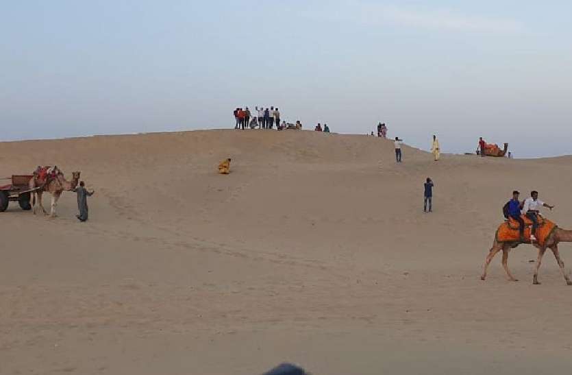 jaisalmer पर्यटन सीजन खत्म होने से हजारों लोग बेरोजगार,दर्शनीय स्थलों पर पसरने लगा सन्नाटा