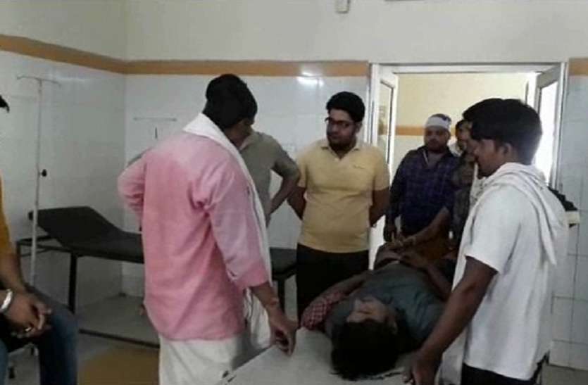 Boy suicide in banda latest news जब दो सगे भाईयों के बीच इस बात को लेकर हुआ विवाद, तो छोटे भाई ने कर दिया यह काम, सभी रह गए सन्न