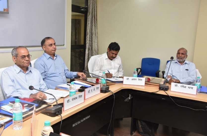 Purvanchal agricultural sciences centers Interactive meeting किसानों और वैज्ञानिकों की साझा पहल से ही समृद्ध कृषि का सपना होगा साकारः डॉ पंजाब सिंह