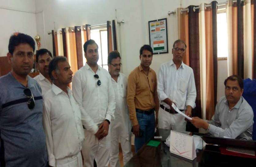 baran चिकित्सक नहीं तो कौन लिखे दवा ?